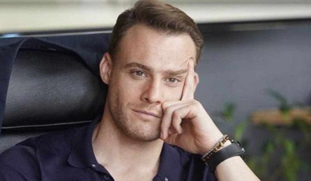 Kerem Bürsin'in yeni aşkı Türkiye’nin en zengin ailesinin torunu çıktı - Resim: 13